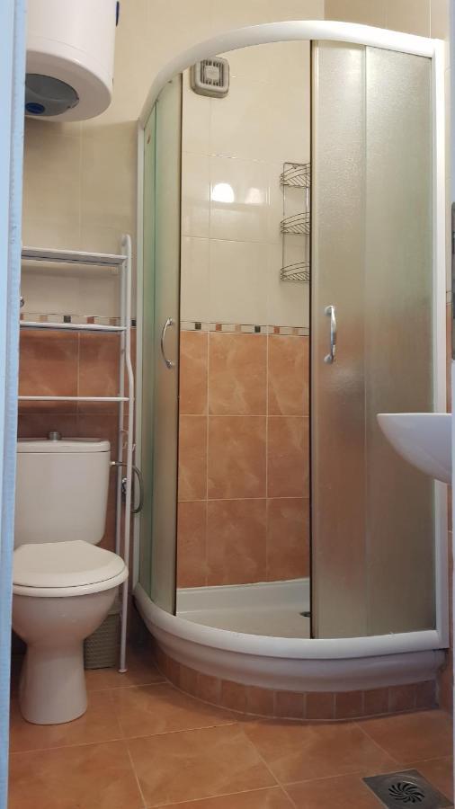 Central Apartment With 24-7 Building Security Novi Sad Buitenkant foto
